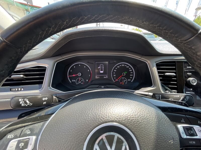 Volkswagen T-Roc - immagine 18