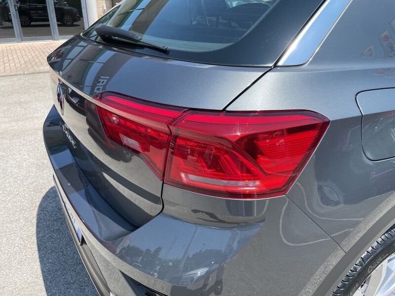 Volkswagen T-Roc - immagine 10